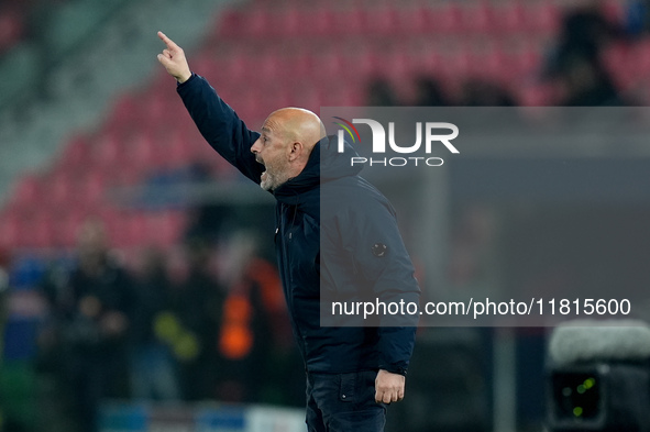 Vincenzo Italiano head coach of Bologna FC gestures during the UEFA Champions League 2024/25 League Phase MD5 match between Bologna FC and L...