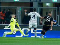 Thijs Dallinga of Bologna FC scores first goal later disallowed by VAR during the UEFA Champions League 2024/25 League Phase MD5 match betwe...