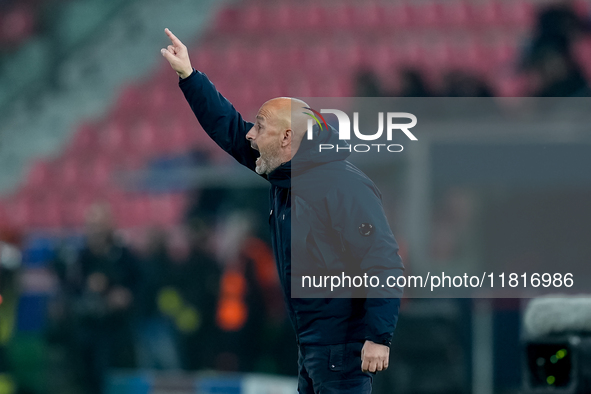 Vincenzo Italiano head coach of Bologna FC gestures during the UEFA Champions League 2024/25 League Phase MD5 match between Bologna FC and L...