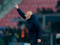 Vincenzo Italiano head coach of Bologna FC gestures during the UEFA Champions League 2024/25 League Phase MD5 match between Bologna FC and L...