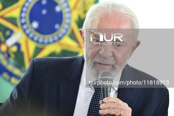 The President of Brazil, Luiz Inacio Lula da Silva, participates in the signing ceremony of an addendum for the Transnordestina railway work...