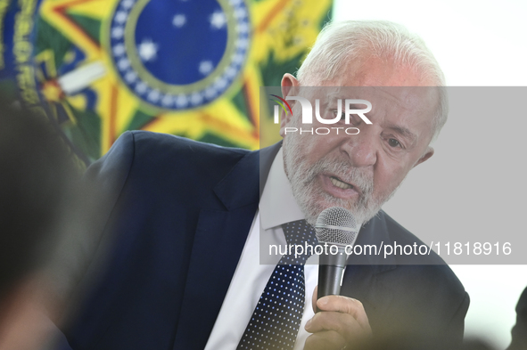 The President of Brazil, Luiz Inacio Lula da Silva, participates in the signing ceremony of an addendum for the Transnordestina railway work...