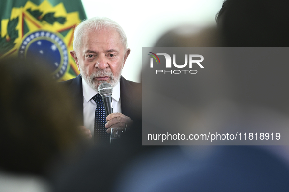 The President of Brazil, Luiz Inacio Lula da Silva, participates in the signing ceremony of an addendum for the Transnordestina railway work...