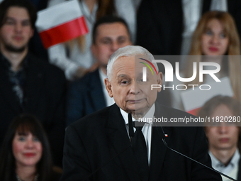 KRAKOW, POLAND - NOVEMBER 24:
Jaroslaw Kaczynski (Center), leader of the opposition Law and Justice party, addresses the crowd during the no...