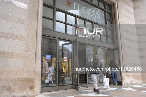 People in the United States shop for good products during the Black Friday deals in Washington, DC, USA, on November 29, 2024, at Macy's mal...