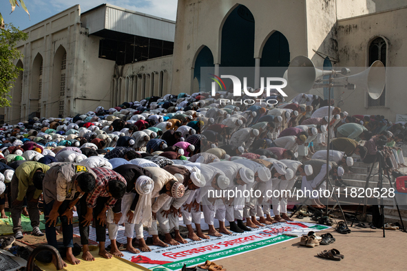 Muslims perform Jumma Prayer at Baitul Mukarram Mosque in Dhaka, Bangladesh, on November 27, 2024. 