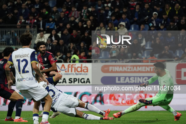 Giangiacomo Magnani of Hellas Verona FC participates in the Serie A TIM match between Cagliari Calcio and Hellas Verona FC in Italy on Novem...