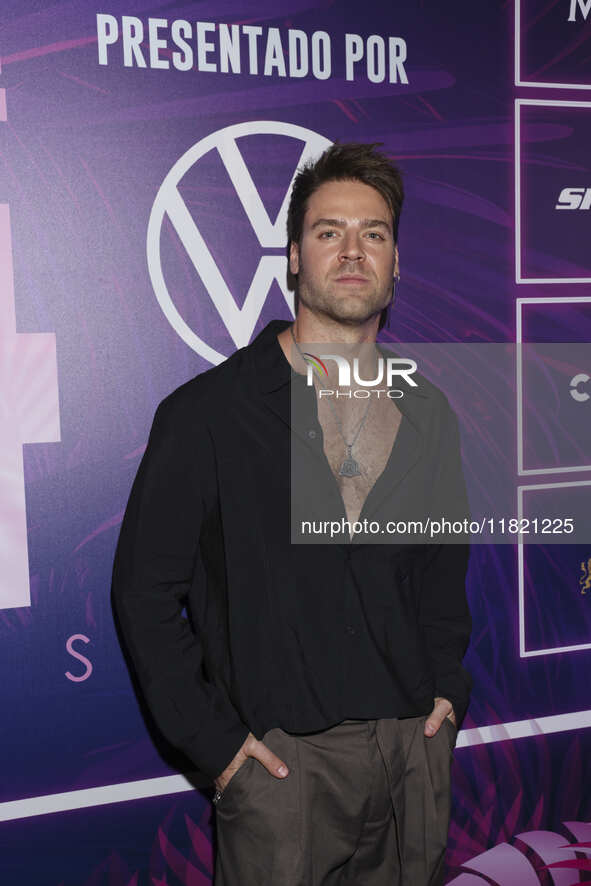 Jorge Losa attends the pink carpet for the 14th anniversary of Estilo DF at General Prim 30 in Mexico City, Mexico, on November 28, 2024. 