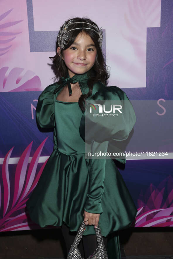 Lisa Rivas attends the pink carpet for the 14th anniversary of Estilo DF at General Prim 30 in Mexico City, Mexico, on November 28, 2024. 