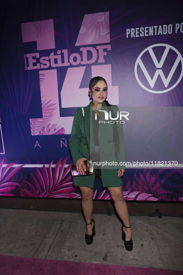 Scarlet Hernandez attends the pink carpet for the 14th anniversary of Estilo DF at General Prim 30 in Mexico City, Mexico, on November 28, 2...