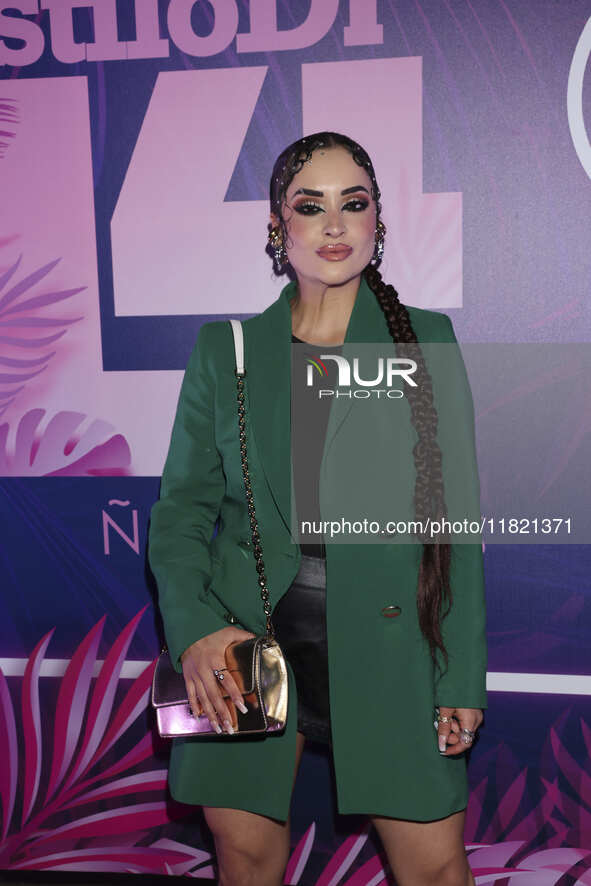 Scarlet Hernandez attends the pink carpet for the 14th anniversary of Estilo DF at General Prim 30 in Mexico City, Mexico, on November 28, 2...