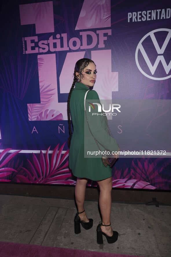 Scarlet Hernandez attends the pink carpet for the 14th anniversary of Estilo DF at General Prim 30 in Mexico City, Mexico, on November 28, 2...