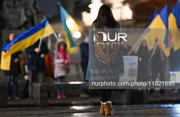 KRAKOW, POLAND - NOVEMBER 29:
On the evening of the 1010th day of Russia's invasion of Ukraine, a few members of the Ukrainian diaspora held...