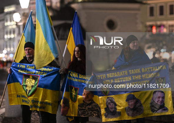 KRAKOW, POLAND - NOVEMBER 29:
On the evening of the 1010th day of Russia's invasion of Ukraine, a few members of the Ukrainian diaspora held...