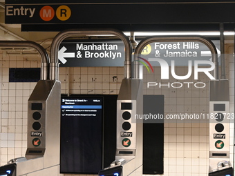 Suspects are sought in the robbery of a 55-year-old man on the mezzanine of the Grand Avenue Northbound R train in Maspeth, Queens, New York...