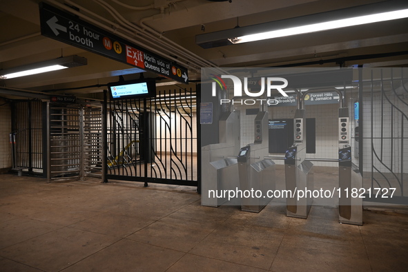 Suspects are sought in the robbery of a 55-year-old man on the mezzanine of the Grand Avenue Northbound R train in Maspeth, Queens, New York...