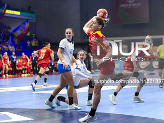 Alexandra Dindiligan is in action during the Romania vs. Czechia match at the Women's EHF EURO 2024 in Fonix Arena, Debrecen, on November 29...