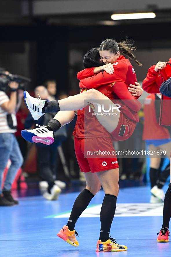 Players of Romania celebrate during the Romania vs. Czechia match at the Women's EHF EURO 2024 in Fonix Arena, Debrecen, on November 29, 202...