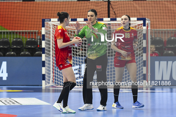 Players of Romania celebrate during the Romania vs. Czechia match at the Women's EHF EURO 2024 in Fonix Arena, Debrecen, on November 29, 202...