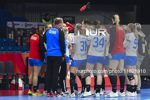 Romania faces Czechia in the Women's EHF EURO 2024 at Fonix Arena in Debrecen, Hungary, on November 29, 2024. 