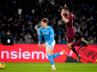 Scott McTominay of SSC Napoli and Bryan Cristante of AS Roma compete for the ball during the serie Serie A Enilive match between SSC Napoli...