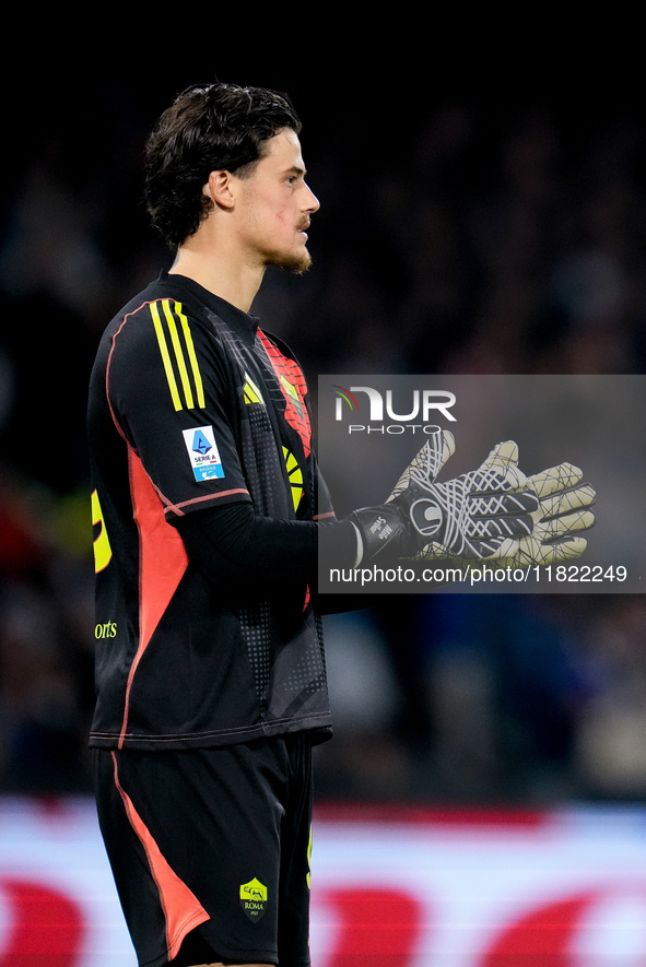 Mile Svilar of AS Roma gestures during the serie Serie A Enilive match between SSC Napoli and AS Roma at Stadio Diego Armando Maradona on No...