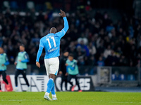 Romelu Lukaku of SSC Napoli celebrates after scoring first goal during the serie Serie A Enilive match between SSC Napoli and AS Roma at Sta...