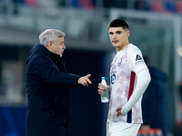 Bruno Genesio head coach of Losc Lille gives instructions to Matias Fernandez-Pardo of LOSC Lille during the UEFA Champions League 2024/25 L...