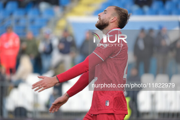 Giuseppe Sibilli of SSC Bari plays during the Italian Serie B soccer championship match between Brescia Calcio and SSC Bari at Mario Rigamon...