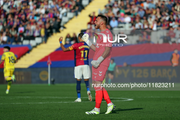 Jasper Cillessen celebrates during the match between FC Barcelona and UD Las Palmas, corresponding to week 15 of LaLiga EA Sports, at the Ll...