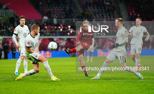 Xaver Schlager of RB Leipzig  shoots on goal during the Bundesliga match between RB Leipzig and VfL Wolfsburg at Red Bull Arena, Leipzig, Ge...