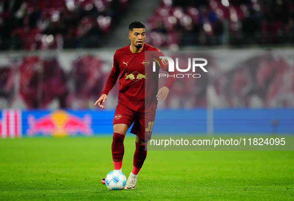 Benjamin Henrichs of RB Leipzig  controls the ball during the Bundesliga match between RB Leipzig and VfL Wolfsburg at Red Bull Arena, Leipz...