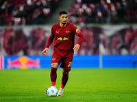 Benjamin Henrichs of RB Leipzig  controls the ball during the Bundesliga match between RB Leipzig and VfL Wolfsburg at Red Bull Arena, Leipz...