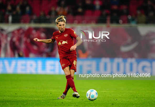 Kevin Kampl of RB Leipzig  controls the ball during the Bundesliga match between RB Leipzig and VfL Wolfsburg at Red Bull Arena, Leipzig, Ge...