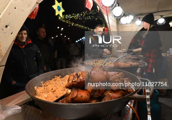 KRAKOW, POLAND - DECEMBER 01:   
Traditional Polish food on display at the Christmas Market in Krakow's UNESCO-listed Market Square, surroun...