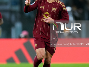 Mats Hummels of AS Roma gestures during the Serie A Enilive match between AS Roma and Atalanta BC at Stadio Olimpico on December 02, 2024 in...