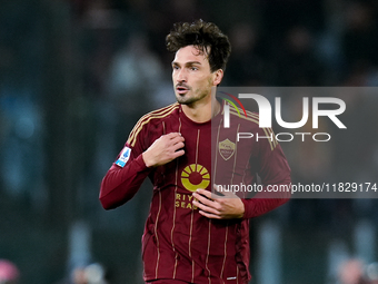 Mats Hummels of AS Roma gestures during the Serie A Enilive match between AS Roma and Atalanta BC at Stadio Olimpico on December 02, 2024 in...