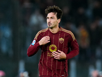 Mats Hummels of AS Roma gestures during the Serie A Enilive match between AS Roma and Atalanta BC at Stadio Olimpico on December 02, 2024 in...