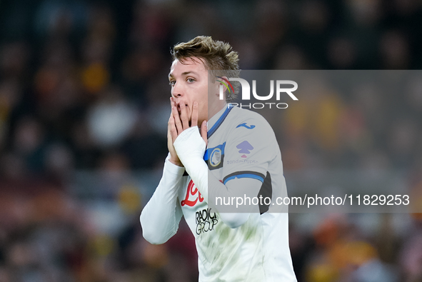 Mateo Retegui of Atalanta BC looks dejected during the Serie A Enilive match between AS Roma and Atalanta BC at Stadio Olimpico on December...