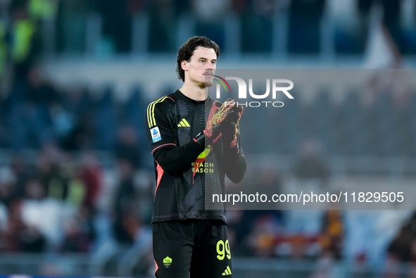 Mile Svilar of AS Roma greets the fans during the Serie A Enilive match between AS Roma and Atalanta BC at Stadio Olimpico on December 02, 2...