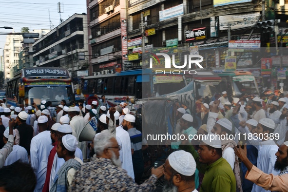 Islami Andolon Bangladesh stages a demonstration procession at the Baitul Mukarram mosque area in Dhaka, Bangladesh, on December 3, 2024. Th...