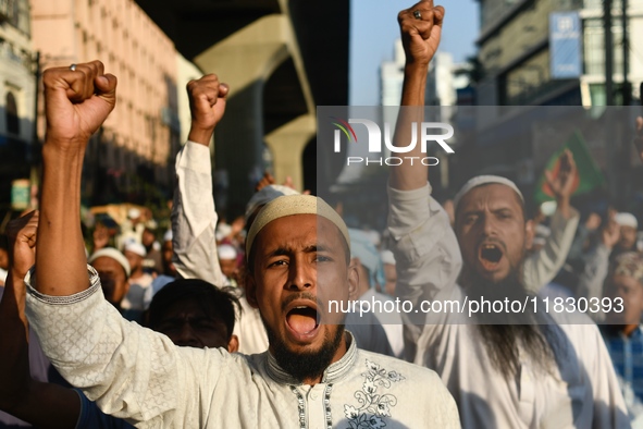 Islami Andolon Bangladesh stages a demonstration procession at the Baitul Mukarram mosque area in Dhaka, Bangladesh, on December 3, 2024. Th...