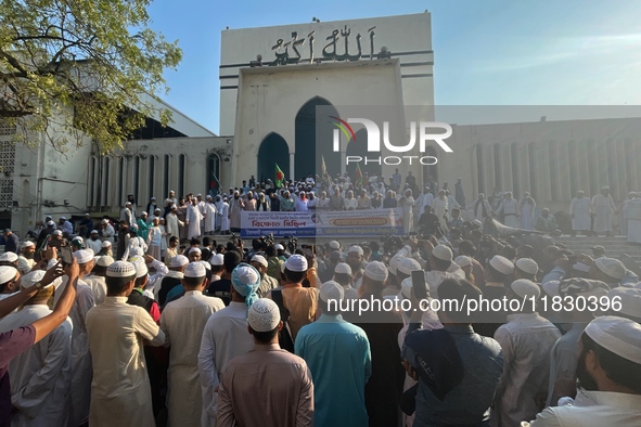 Islami Andolon Bangladesh stages a demonstration procession at the Baitul Mukarram mosque area in Dhaka, Bangladesh, on December 3, 2024. Th...