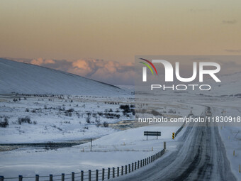 The Route 1 (Ring Road) on the way to the Blonduos area in Iceland on November 27, 2024, presents unique challenges due to winter weather co...