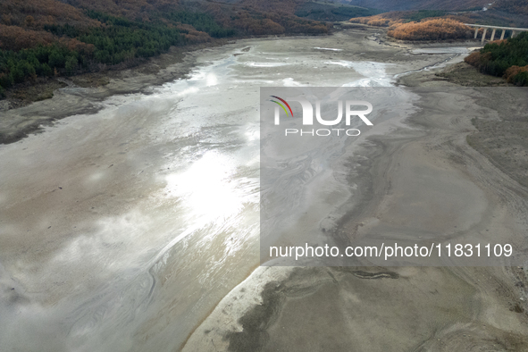 In 29 municipalities in Basilicata, between the provinces of Potenza and Matera, the water crisis continues to be a reality. Although summer...