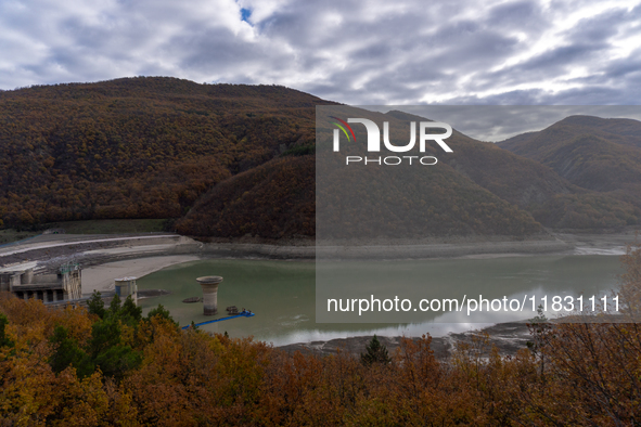 In 29 municipalities in Basilicata, between the provinces of Potenza and Matera, the water crisis continues to be a reality. Although summer...