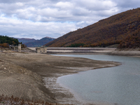 In 29 municipalities in Basilicata, between the provinces of Potenza and Matera, the water crisis continues to be a reality. Although summer...