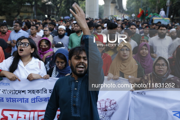 Activists of the Jatiya Nagarik Committee stage a protest rally against the attack on the Bangladesh Assistant High Commission in Agartala a...