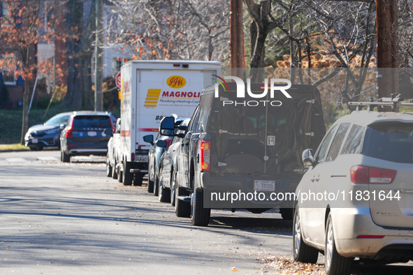 Secret Service units deploy outside Treasury Secretary Janet Yellen's home after police shoot at car thieves in an altercation. Secret Servi...