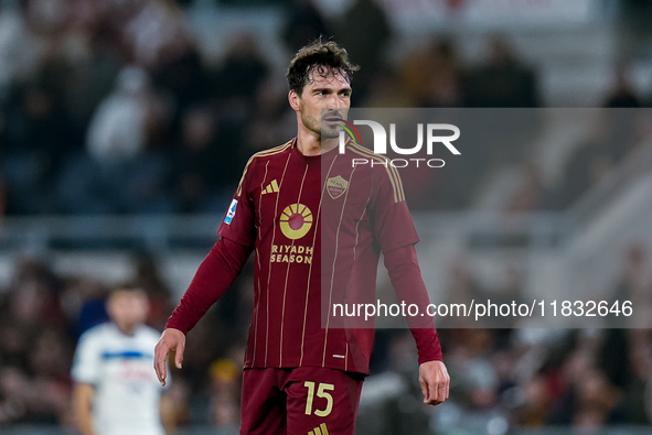 Mats Hummels of AS Roma looks on during the Serie A Enilive match between AS Roma and Atalanta BC at Stadio Olimpico on December 02, 2024 in...